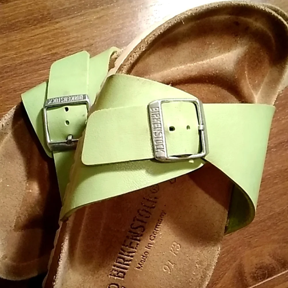 Birkenstock Green Sandals with Contoured Footbed  Sz 40